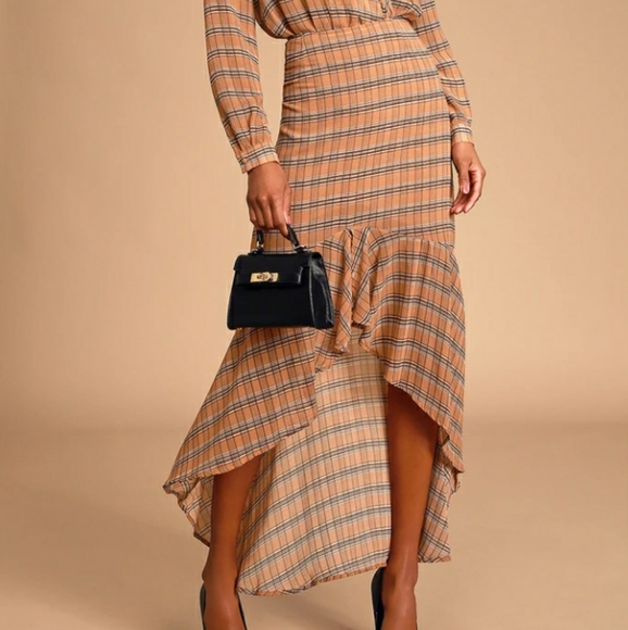 Lulus Professionally Peach Plaid High-Low Ruffled Midi Skirt Size L NWT - Picture 1 of 10